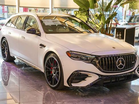 New 2026 Mercedes-Benz E 53 AMG 4MATIC Sedan image 3