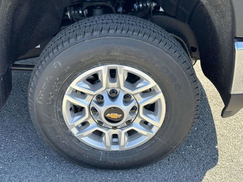 New 2025 Chevrolet Silverado 2500 LT w/ Convenience Package image 18