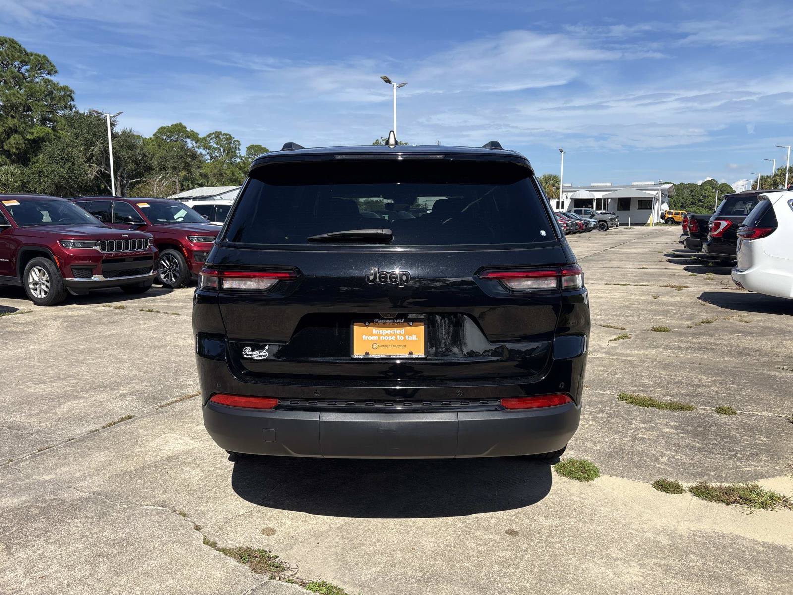 Certified 2024 Jeep Grand Cherokee L Laredo RWD image 4