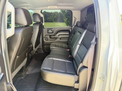 Used 2016 GMC Sierra 2500 Denali w/ Duramax Plus Package AWD/4WD image 16