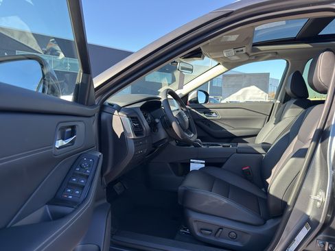 New 2026 Nissan Rogue SV w/ SV Premium Package image 11