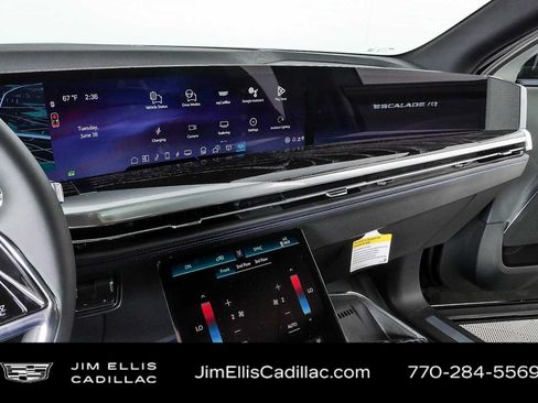 New 2026 Cadillac Escalade IQ Sport 1 w/ LPO, Floor Liner Package AWD/4WD image 12