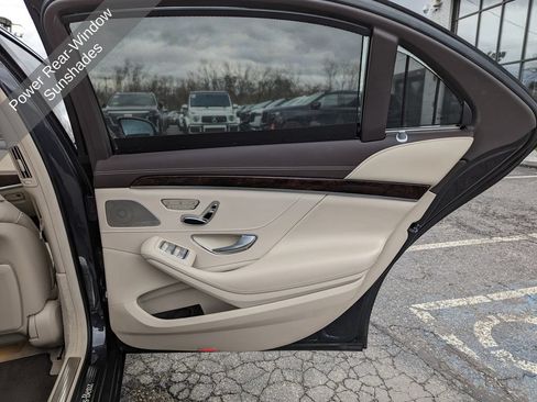 Used 2018 Mercedes-Benz S 560 4MATIC Sedan image 35