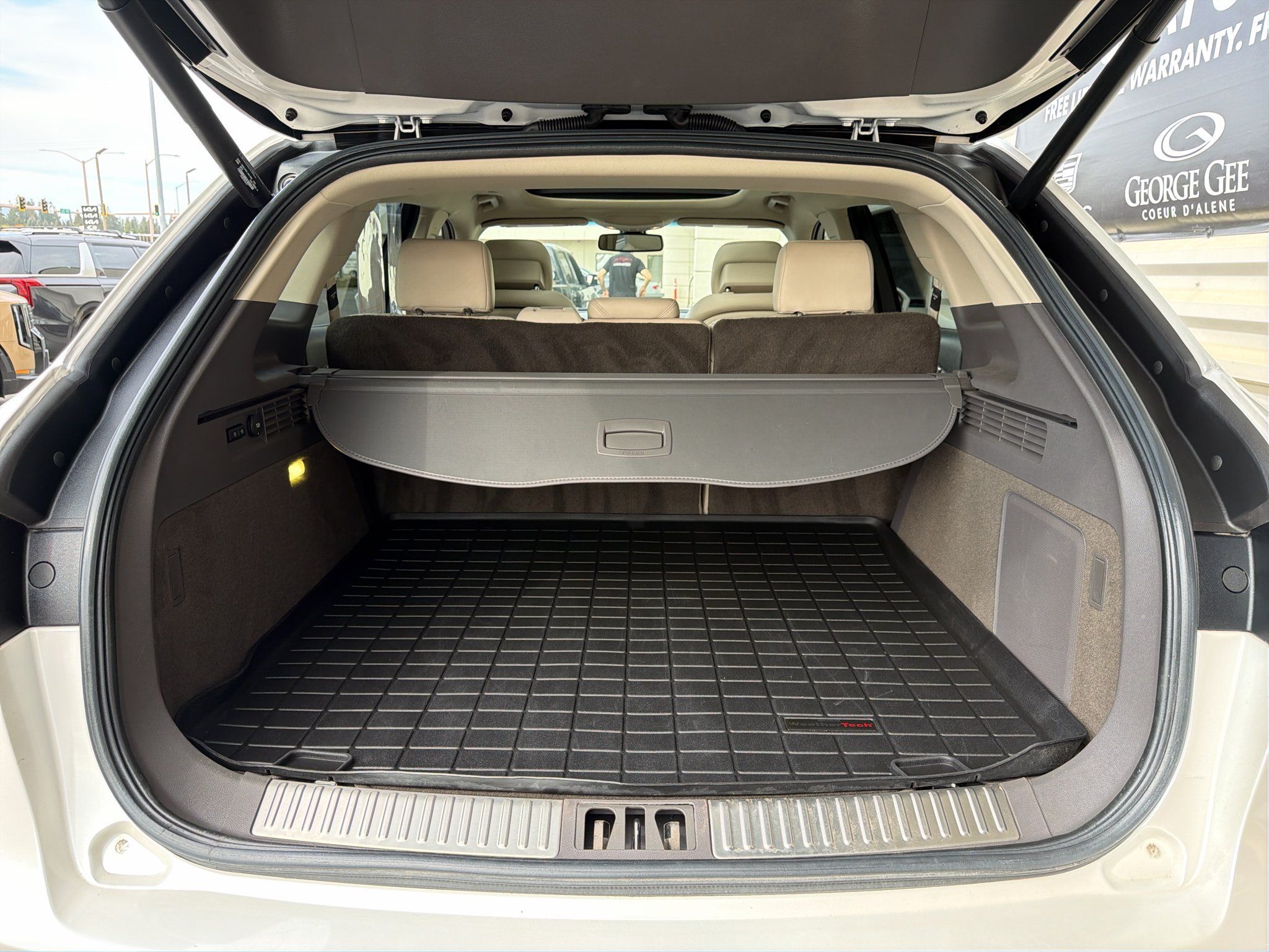 Used 2016 Lincoln MKX Reserve w/ Technology Package AWD/4WD image 14