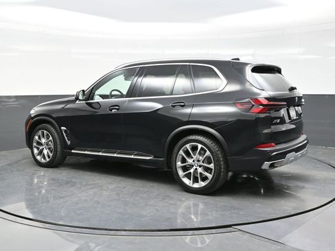 Used 2024 BMW X5 xDrive40i AWD/4WD image 4