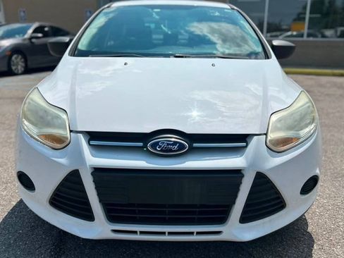 Used 2012 Ford Focus S FWD image 2