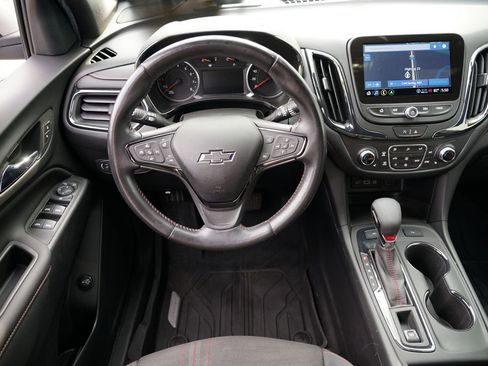 Certified 2022 Chevrolet Equinox RS w/ Infotainment Package image 20