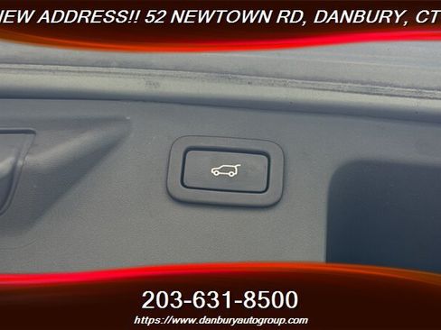 Used 2017 Land Rover Discovery Sport HSE Luxury AWD/4WD image 34
