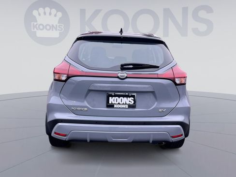 Used 2023 Nissan Kicks SV image 5