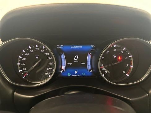 Used 2017 Maserati Levante S image 23