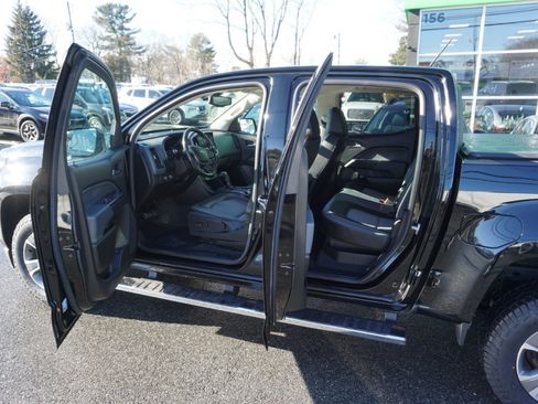 Used 2020 Chevrolet Colorado Z71 image 12