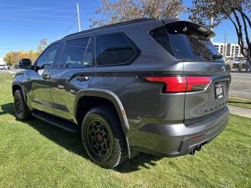 Used 2023 Toyota Sequoia TRD Pro AWD/4WD image 9