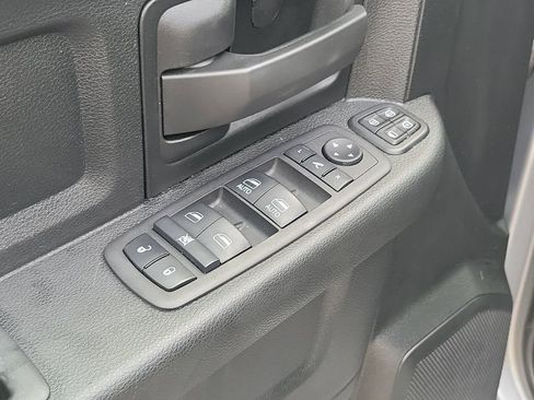 Used 2024 RAM 3500 Tradesman w/ Chrome Appearance Group AWD/4WD image 20