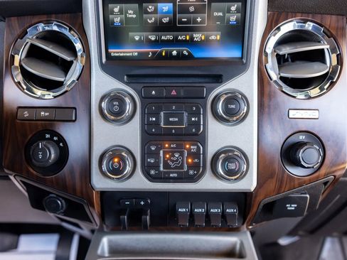 Used 2016 Ford F350 Lariat w/ Lariat Ultimate Package image 26