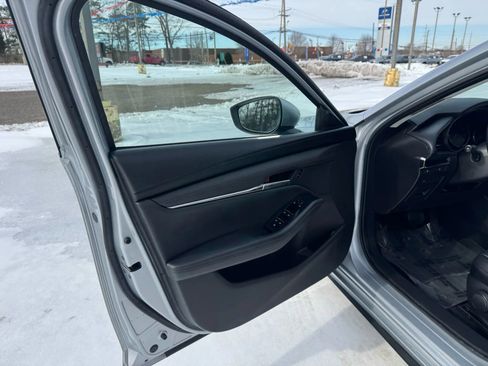 Used 2019 MAZDA MAZDA3 AWD Sedan image 10