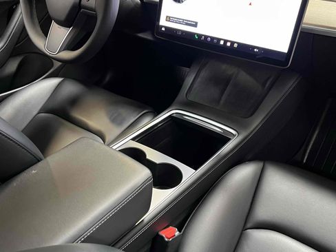 Used 2021 Tesla Model 3 Standard Range Plus RWD image 35