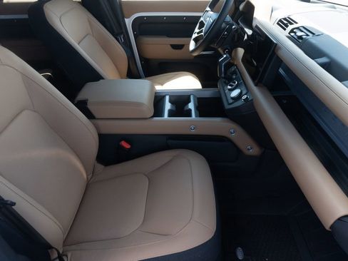 New 2025 Land Rover Defender 110 V8 image 23