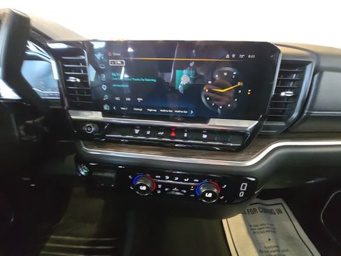 Certified 2025 Chevrolet Silverado 2500 LT w/ Convenience Package AWD/4WD image 13