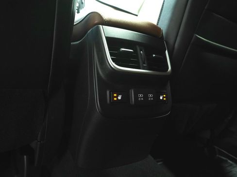 Used 2022 Subaru Outback Touring w/ Popular Package #2 AWD/4WD image 15