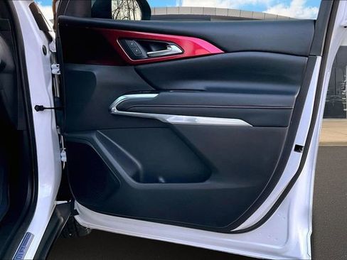 Certified 2024 Chevrolet Traverse Z71 image 19