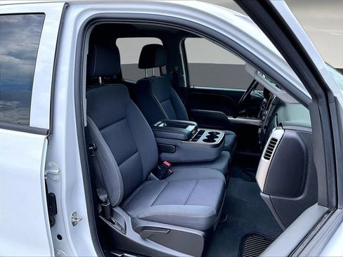 Used 2019 Chevrolet Silverado 1500 LT AWD/4WD image 30