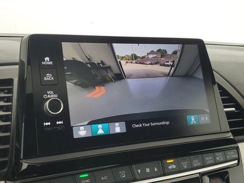 Used 2025 Honda Odyssey Sport-L image 30