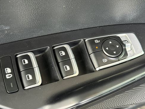 Used 2025 Kia K5 LXS FWD image 14