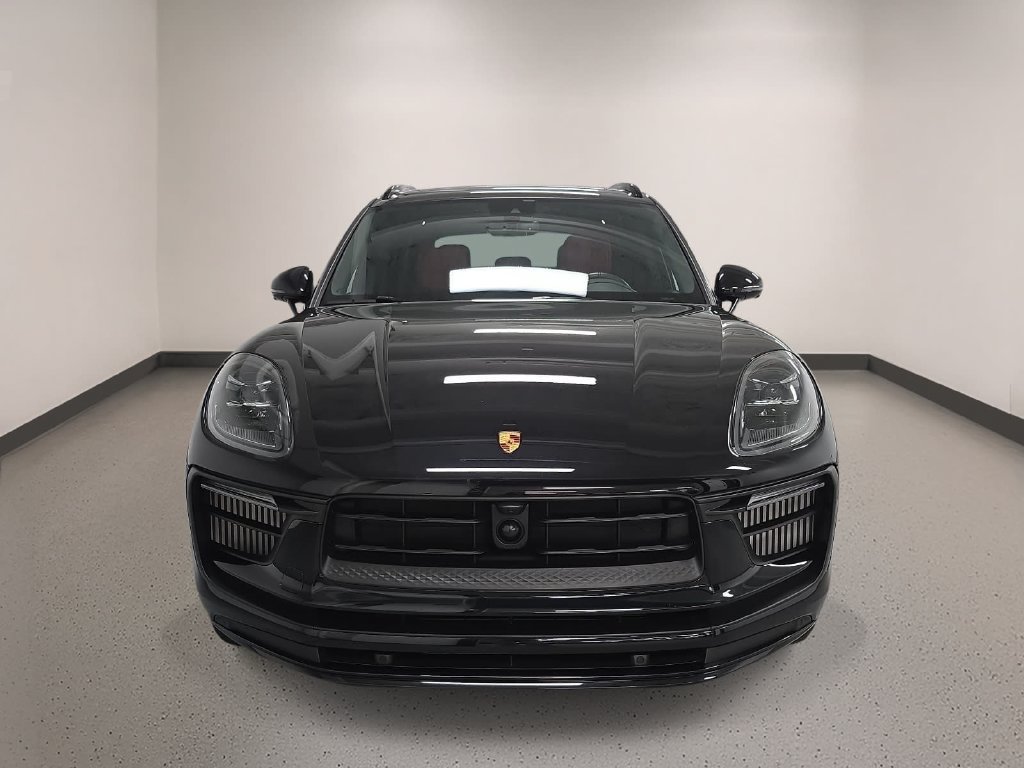 Certified 2025 Porsche Macan S AWD/4WD image 9
