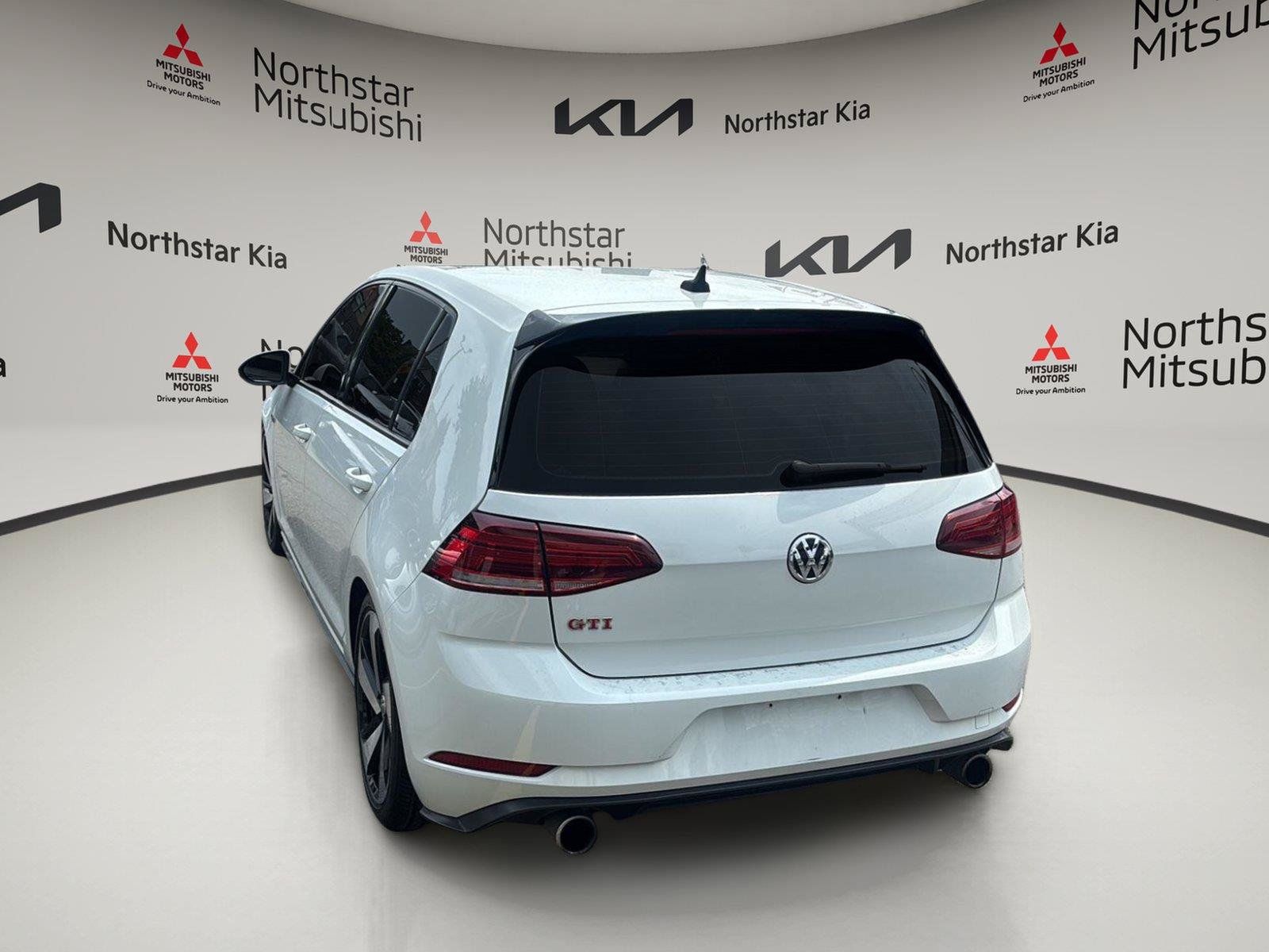 Used 2019 Volkswagen GTI SE w/ SE Experience Package FWD image 6
