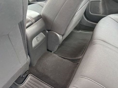 Used 2022 Nissan Sentra SV image 30