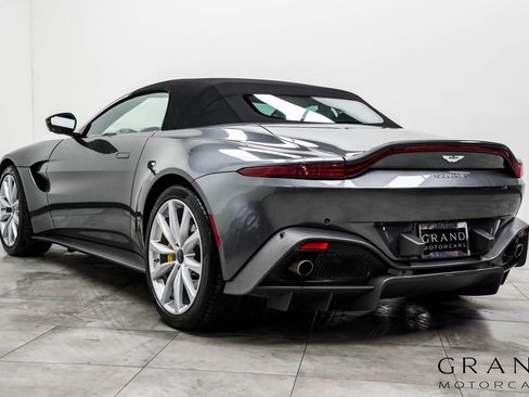 Used 2021 Aston Martin V8 Vantage Roadster RWD image 11
