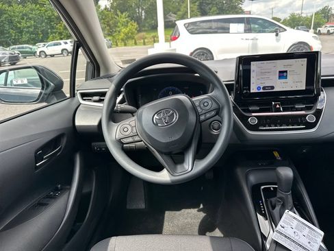 Used 2026 Toyota Corolla LE w/ LE Premium Package FWD image 19