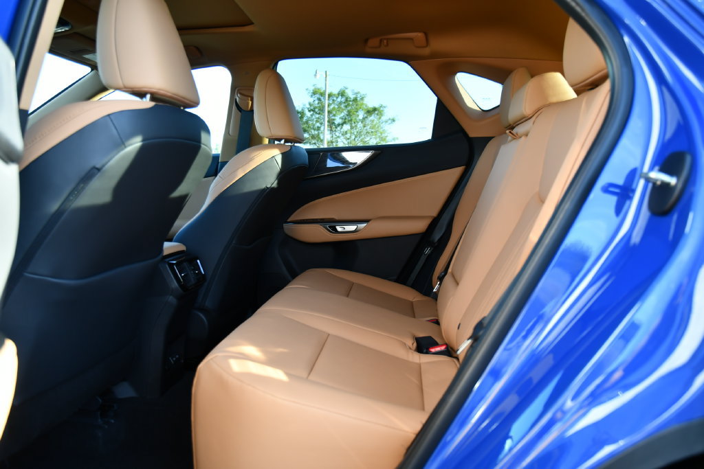 Used 2025 Lexus NX 350 AWD w/ Cold Area Package image 21