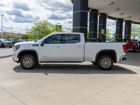 Certified 2023 GMC Sierra 1500 AT4 w/ AT4 Premium Package AWD/4WD image 4