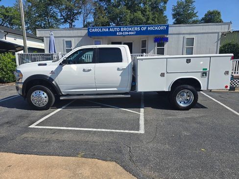 Used 2021 RAM 4500 SLT w/ Quick Order Package 2YG SLT AWD/4WD image 3