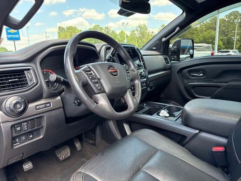 Used 2021 Nissan Titan PRO-4X w/ Pro-4x Convenience Package AWD/4WD image 21