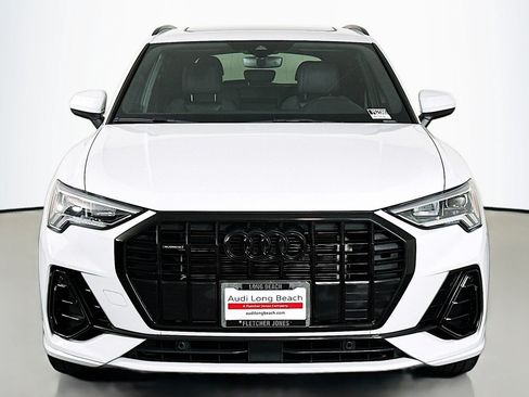 Used 2023 Audi Q3 2.0T Premium w/ Black Optic Sport Package AWD/4WD image 2
