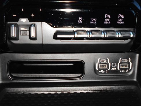 Certified 2024 RAM 1500 Big Horn AWD/4WD image 21