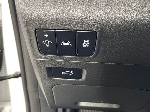 Used 2021 Kia K5 LXS image 10