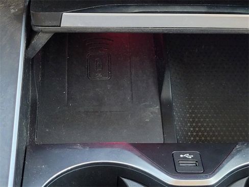 Used 2024 BMW X7 xDrive40i w/ Premium Package image 27