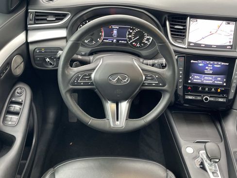 Used 2019 INFINITI QX50 Essential w/ Premium Heat Package image 11