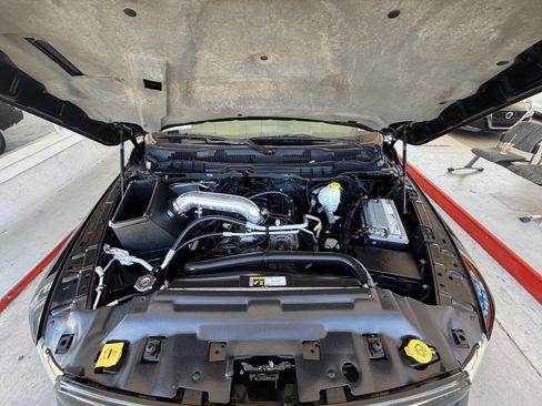 Used 2014 RAM 1500 Express RWD image 16