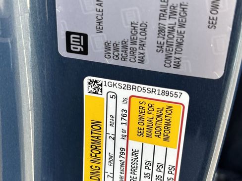 Used 2025 GMC Yukon Elevation image 34