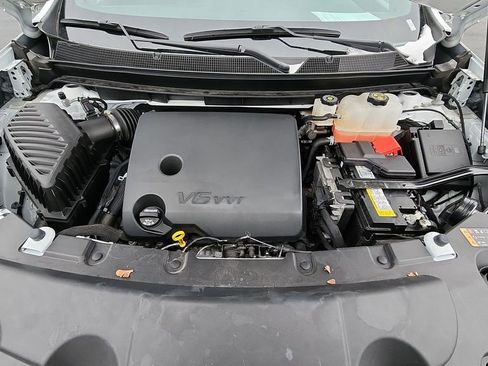 Used 2023 Chevrolet Traverse LT image 30