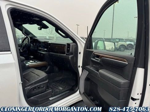 Used 2023 Chevrolet Silverado 1500 High Country w/ Technology Package image 19