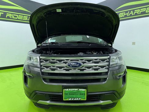 Used 2018 Ford Explorer XLT w/ Equipment Group 201A FWD image 4
