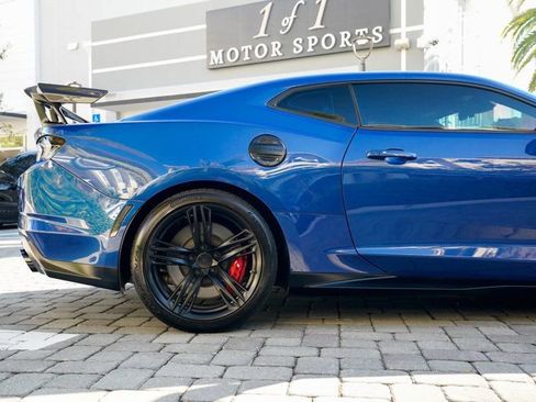 Used 2019 Chevrolet Camaro ZL1 image 32