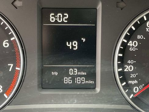 Used 2013 Volkswagen Passat 2.5 S image 30