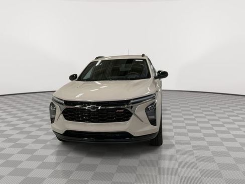 New 2026 Chevrolet Trax RS FWD image 4