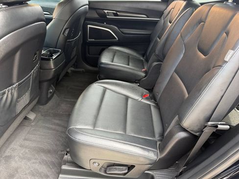 Used 2023 Kia Telluride S FWD image 14